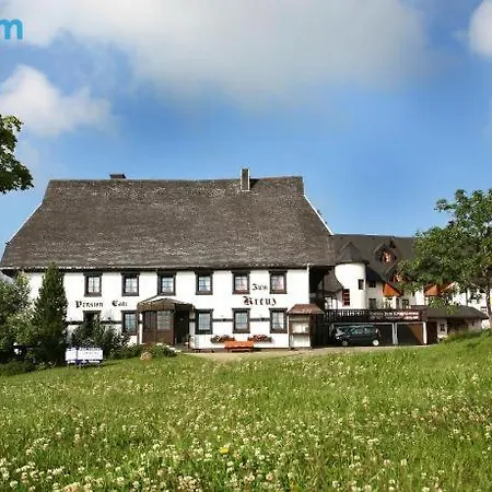 Hotel Gasthof Zum Kreuz *