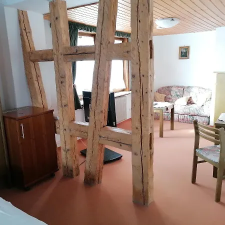 Gasthof Zum Kreuz Hotel