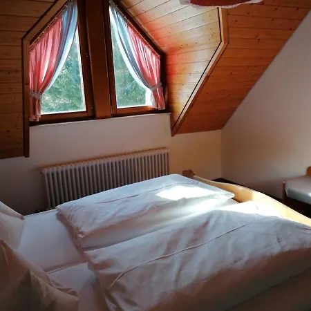 Gasthof Zum Kreuz Hotel